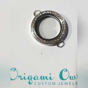 Origami Owl 🦉 Medium Over the Heart Locket NWT $14